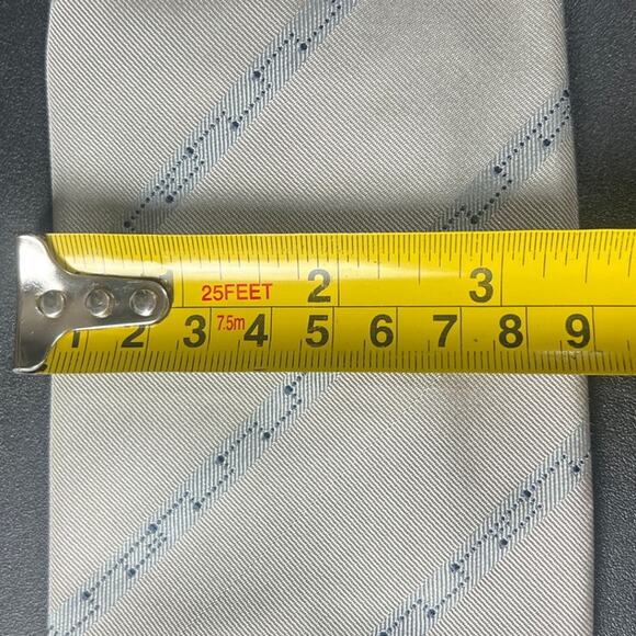 Gucci Made In Italy 100% Silk Pattern Tie Gray Blue - Picture 8 of 8